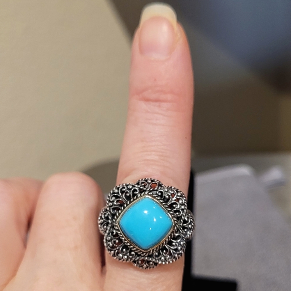 Beautiful Turquoise Ring - Picture 11 of 11